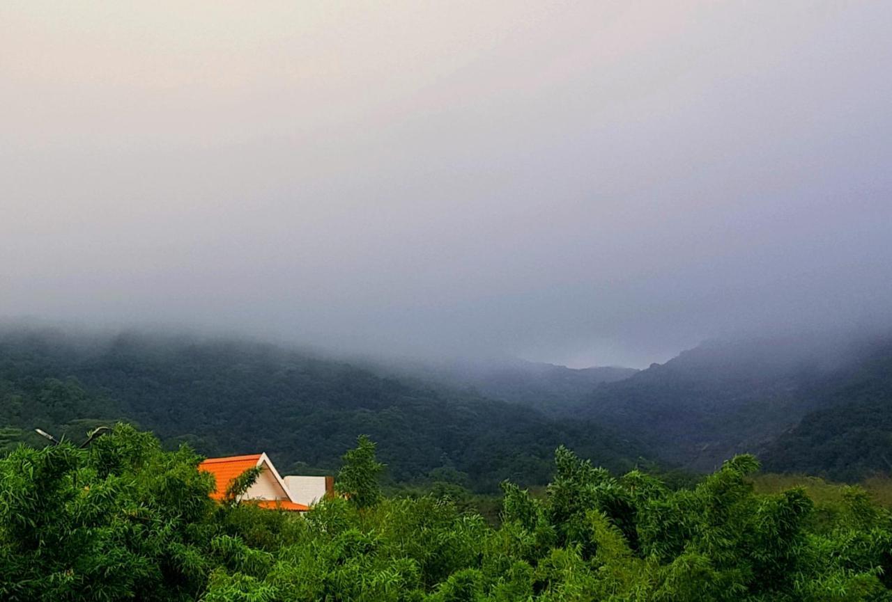 Nostravila Lonavala Exterior photo