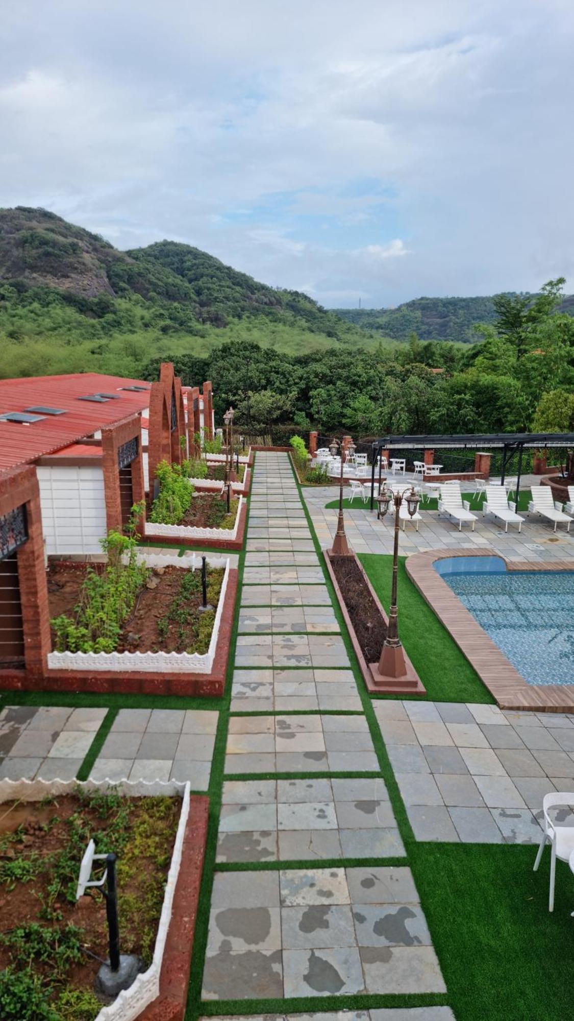Nostravila Lonavala Exterior photo